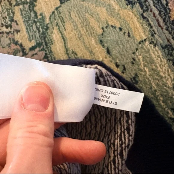 J. Crew Men’s Rugged Merino Wool Crewneck Sweater  in Navy - Picture 3 of 4